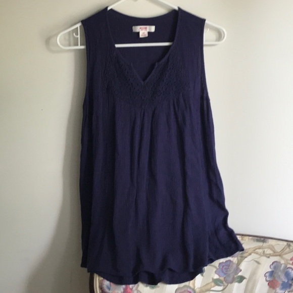 Mossimo brand navy blue sleeveless top.  Size L. - Picture 1 of 3